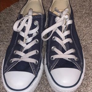 Navy converses size 5 women’s